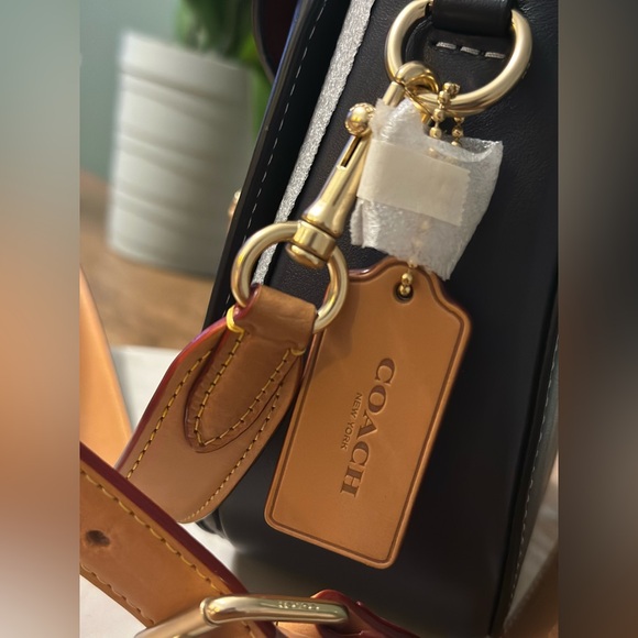 NWT! NEW! Coach Denim Signature Georgia Saddle Bag Women Crossbody Bag - Picture 4 of 14